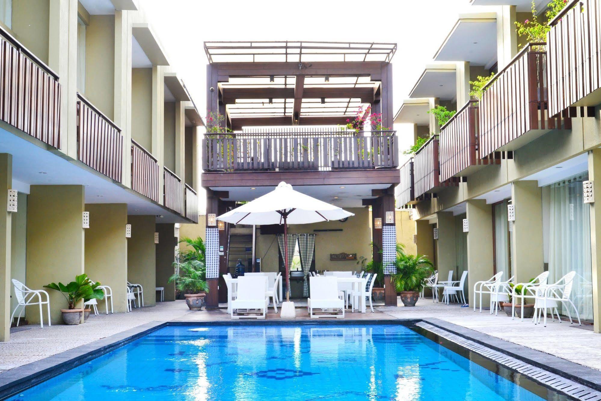 Devata Suites And Residence Legian Dış mekan fotoğraf