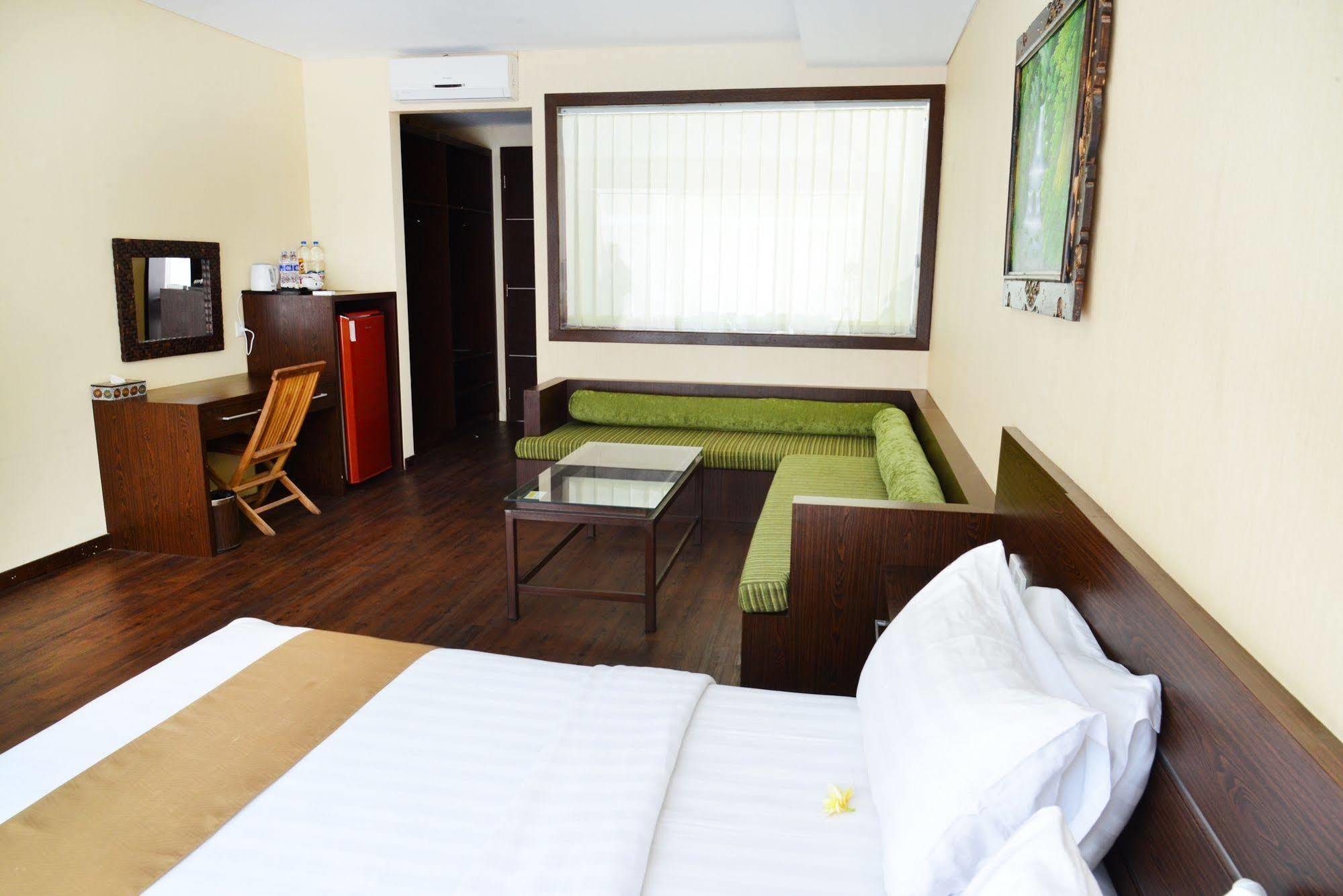 Devata Suites And Residence Legian Dış mekan fotoğraf